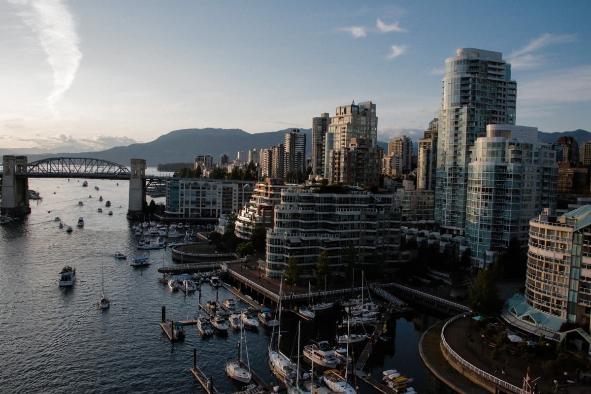 retail, alimentación y trabajos adminitrativos son algunos de los empleos más comunes en vancouver